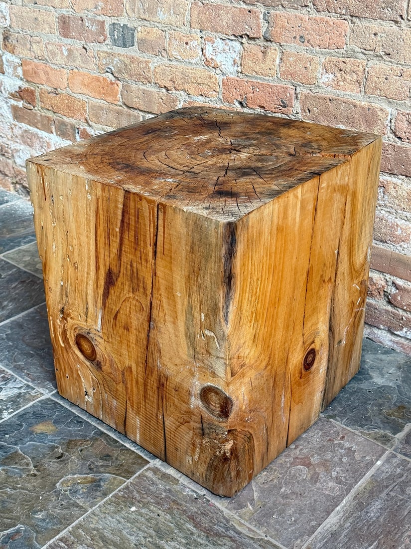 Brutalist Sculpted Oak Side Table - 5