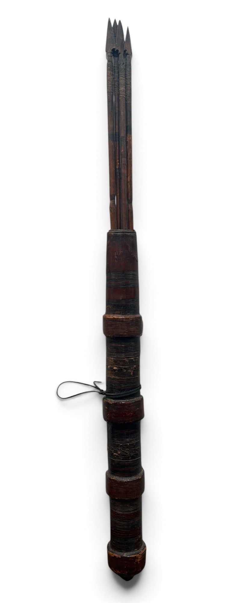Southeast Pacific Bamboo Arrows and Leather Quiver: Bamboo arrows, tooled leather wrapped quiver. Measures 20.5" long x 2.5" Diameter. Longest arrow measures 31.5" L.