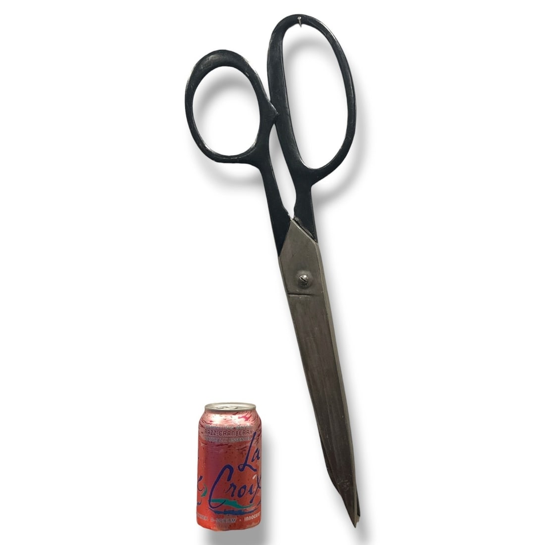 Substantial Folk Art Scissors (1 of 4)