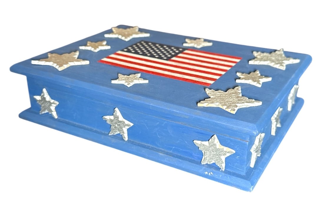 POPS CASEY (American, 20th C.) Folk Art Box: 3" H x 11.5" W x 8.5" D Has terrific tramp art stars, POPS CASEY is an American Folk Artist.