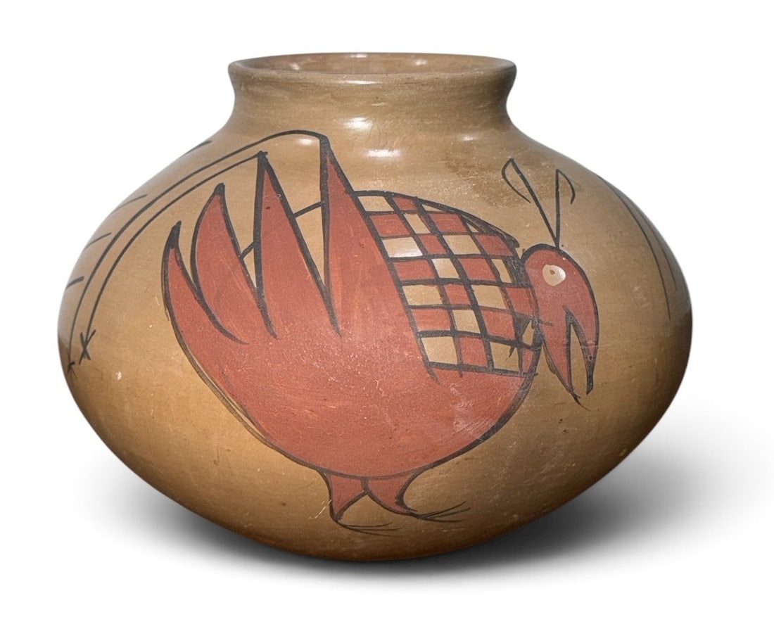 Mata Ortiz Native Polychrome Vase, Quail Motif: Measures 5.5" H x 7" overall diameter.