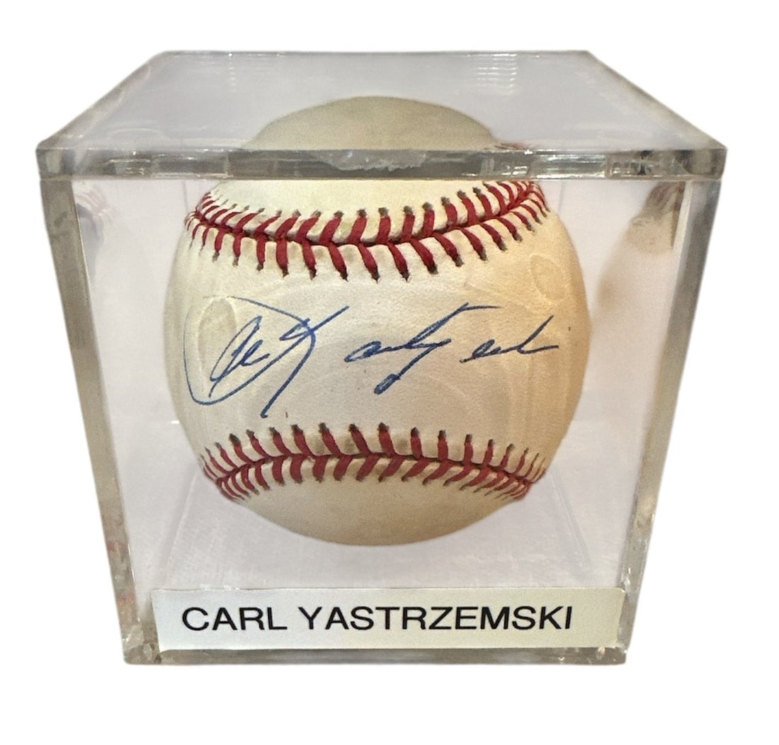 Autographed CARL YASTRZEMSKI Baseball: No COA.