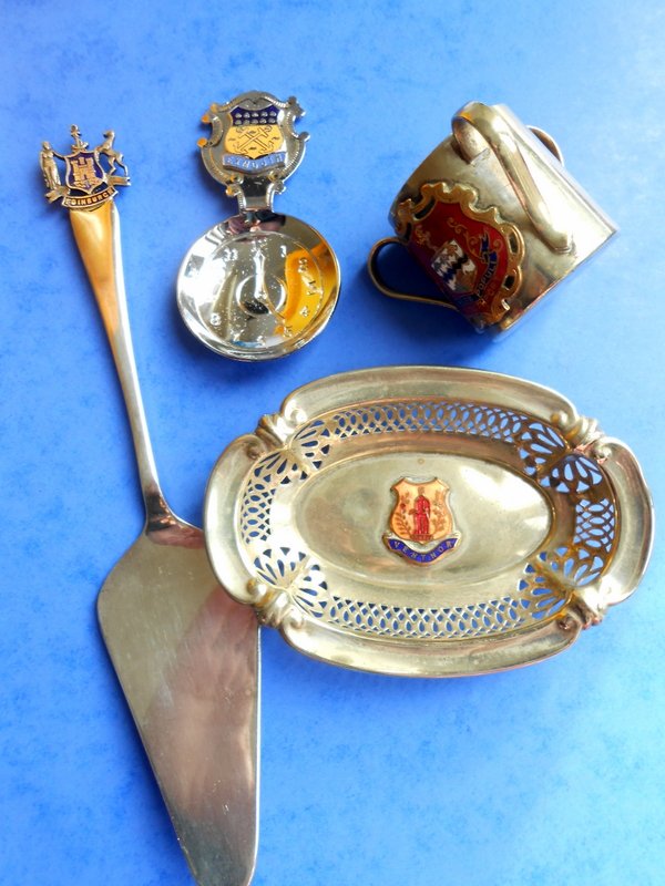 4 Crested EPNS Items (1 of 5)