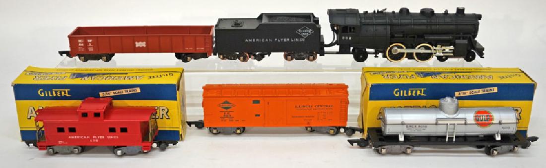 AMERICAN FLYER 5312T SET "READING": 302 Engine, tender, 641 coal, 625G Gulf tank car; 623 reefer, 638 caboose; includes original shipping box, curved track, transformer, yellow and blue boxes, original packing; instruction book, flyers,