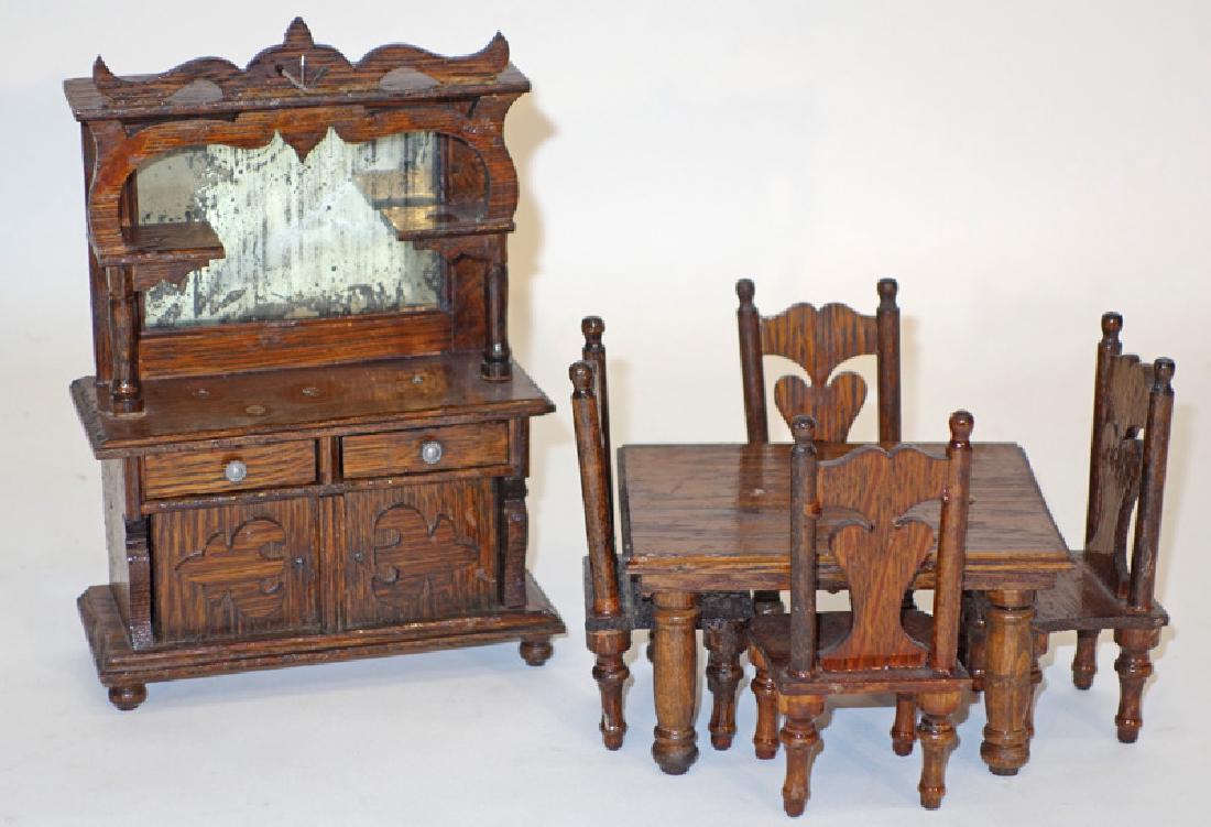 DOLL HOUSE FURNITURE (1 of 1)