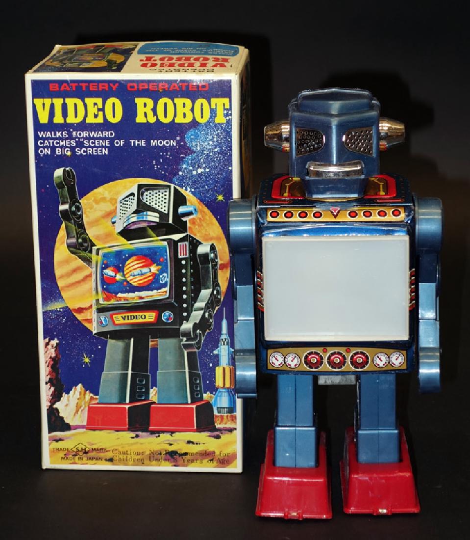VIDEO ROBOT (1 of 1)