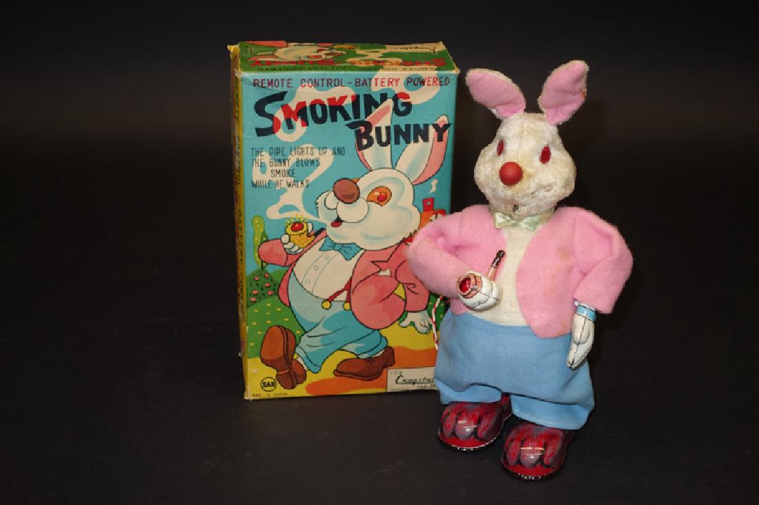 "SMOKING BUNNY" BATTERY OP (1 of 1)