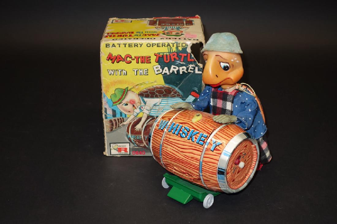 MAC THE TURTLE WITH THE BARREL (1 of 1)