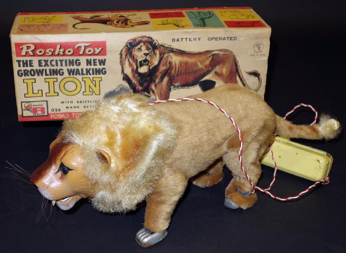 THE EXCITING NEW GROWLING WALKING LION (1 of 1)