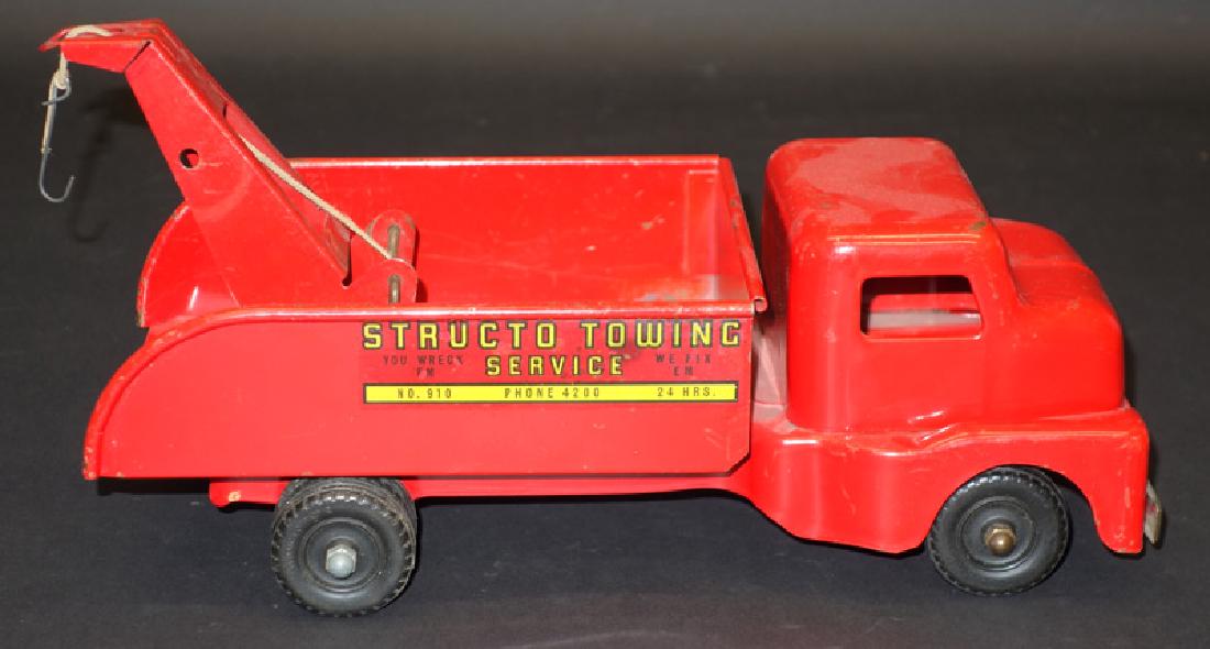 STRUCTO TOWING SERVICE TRUCK (1 of 1)
