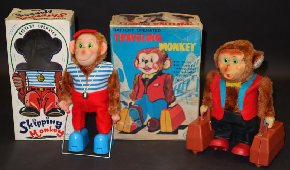 BATTERY OP MONKEY TOYS (2) (1 of 1)