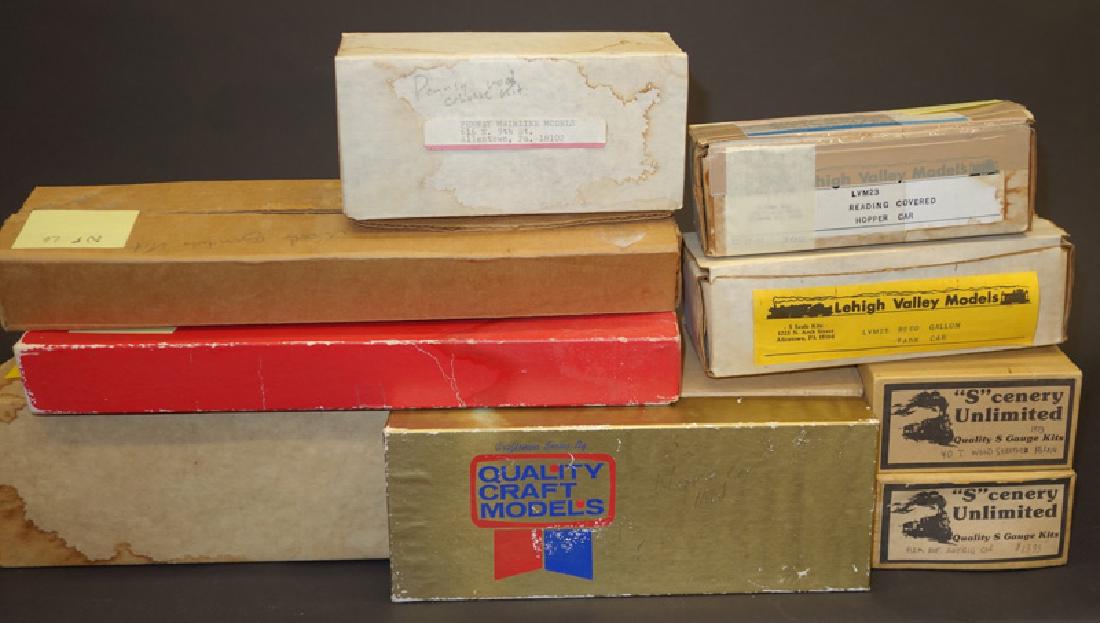 WOOD KITS, LOT OF (9) S GAUGE (1 of 1)