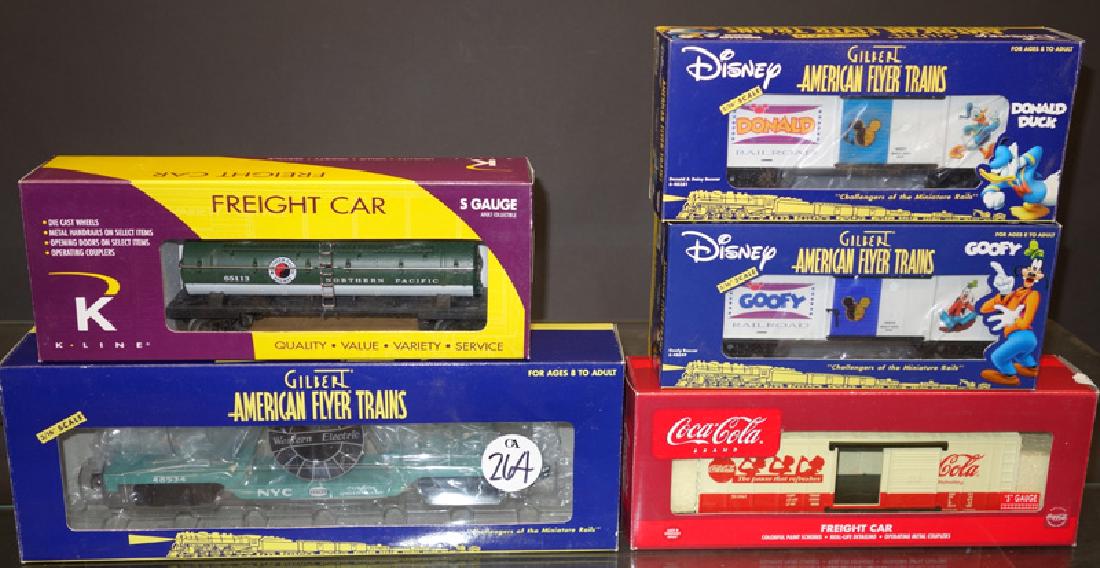 LOT OF (5) TRAIN CARS (1 of 1)