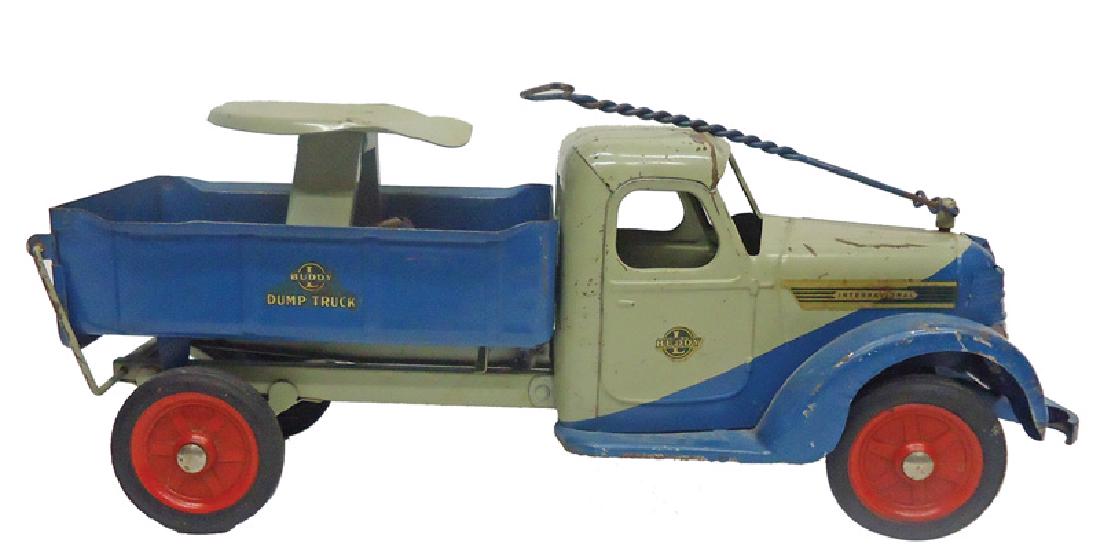 BUDDY L RIDE-ON TRUCK (1 of 1)