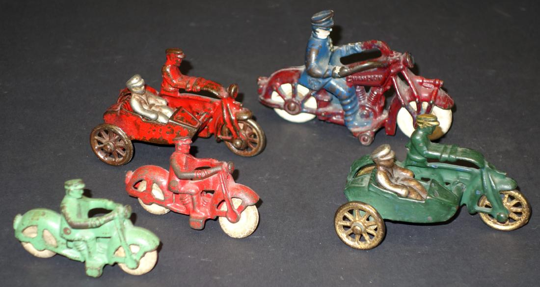 CAST IRON MOTORCYCLE TOYS (5) (1 of 1)