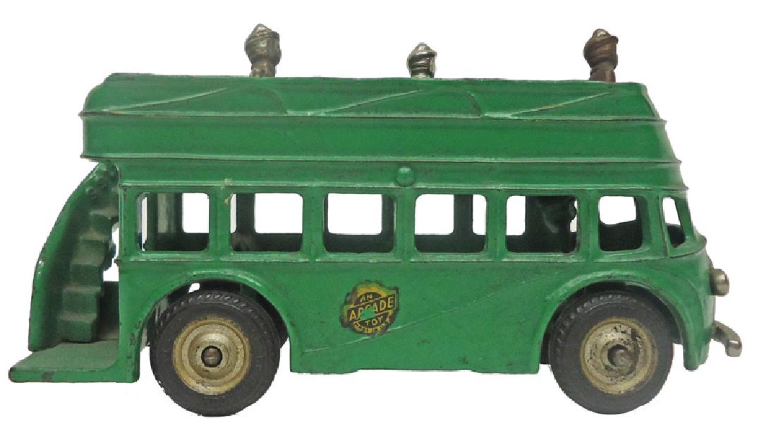 ARCADE DOUBLE DECKER BUS (1 of 1)