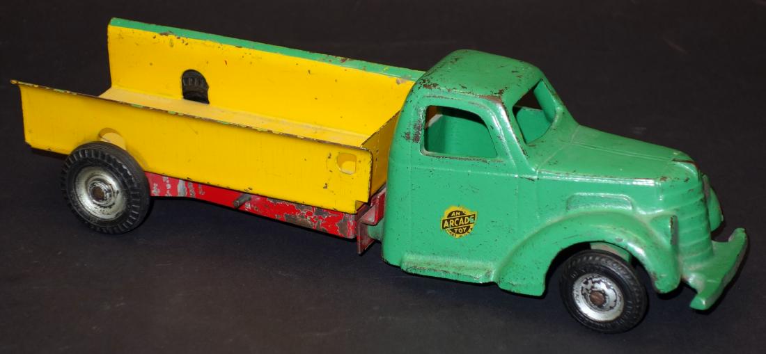 ARCADE DUMP TRUCK (1 of 1)