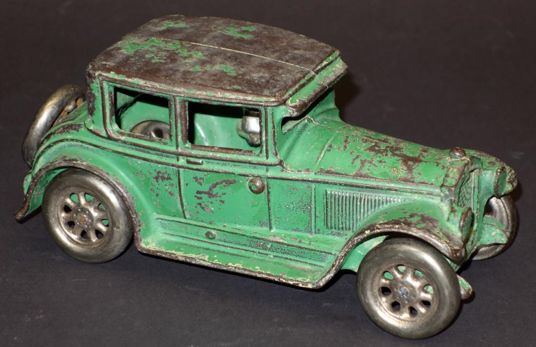 ARCADE SEDAN (1 of 1)