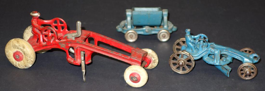 TOY ROAD SCRAPERS & TRAILER (1 of 1)