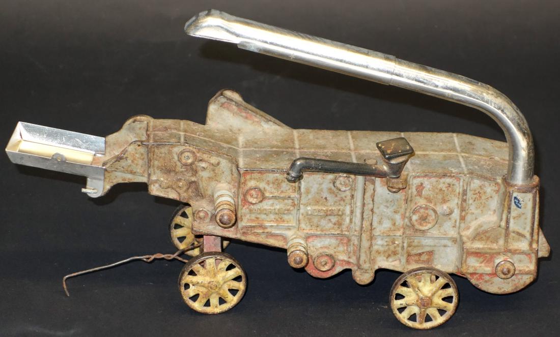 ARCADE TOY THRESHER #451 (1 of 1)