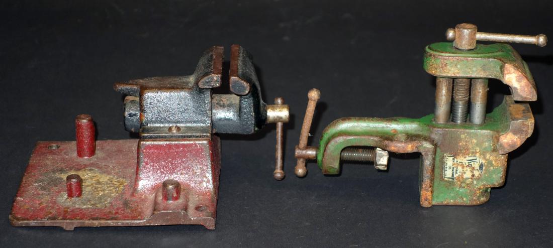 ARCADE & VINDEX VISES (2): painted cast iron; some rust; tallest H-5 1/2", F-G