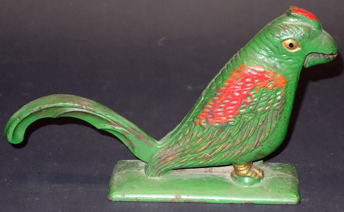 PARROT NUT CRACKER (1 of 1)