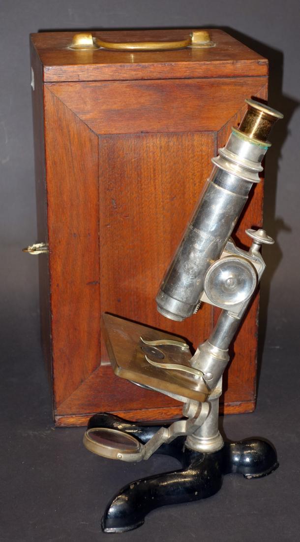 BAUSCH & LOMB MICROSCOPE (1 of 1)