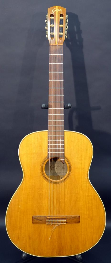 GOYA ACOUSTIC GUITAR (1 of 3)