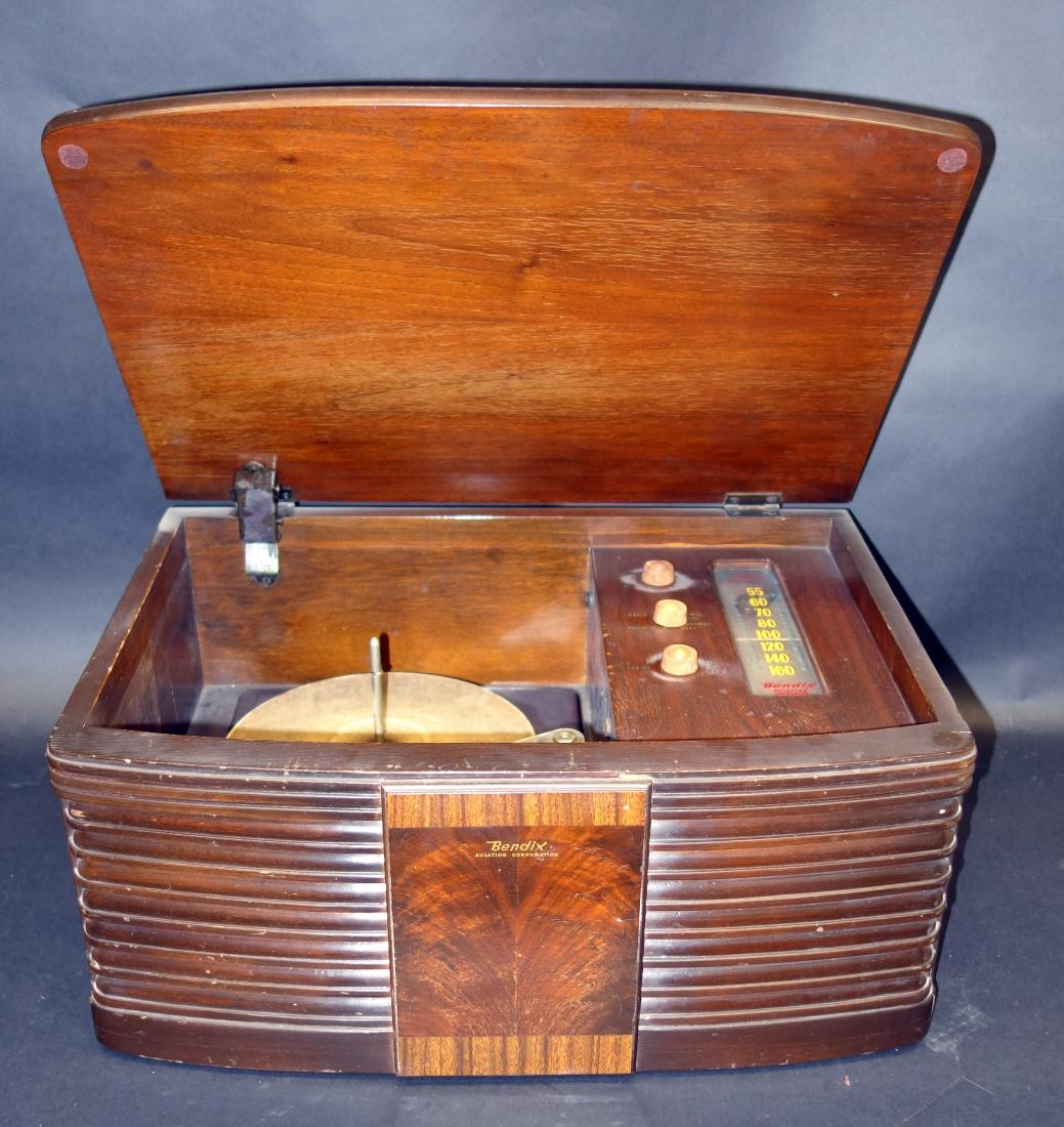 BENDIX RADIO RECORD PLAYER (1 of 1)