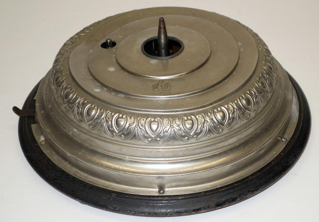 GERMAN MUSICAL CHRISTMAS TREE STAND (1 of 6)