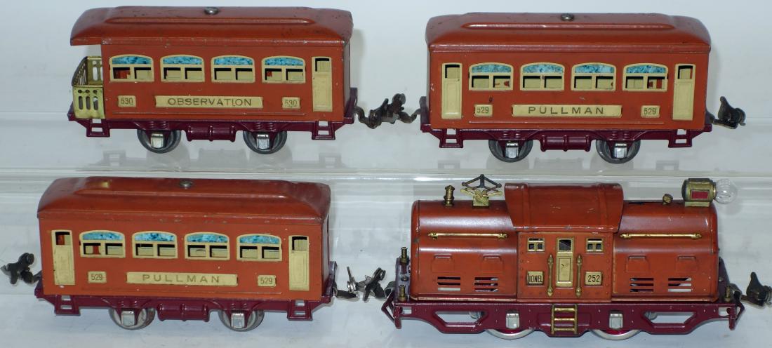 LIONEL ENGINE & CARS (4) (1 of 1)