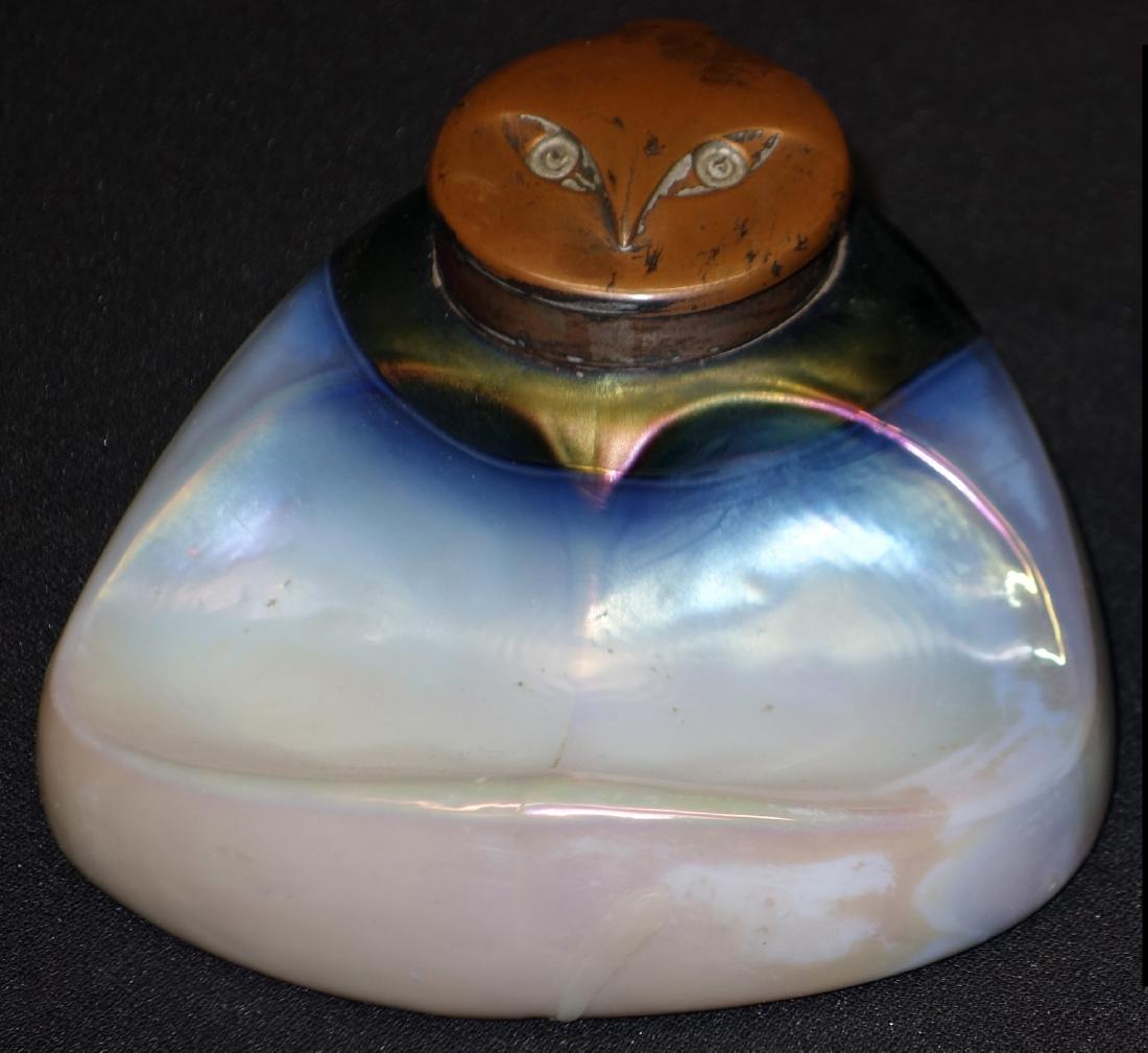 OWL HEAD INKWELL: Art glass body, no insert; L-4 1/2", G-VG