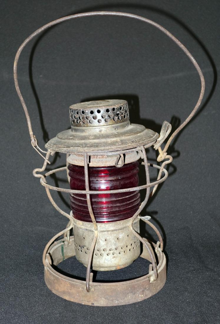 B&O RAILROAD LANTERN: Handlan, red globe; H-10"
