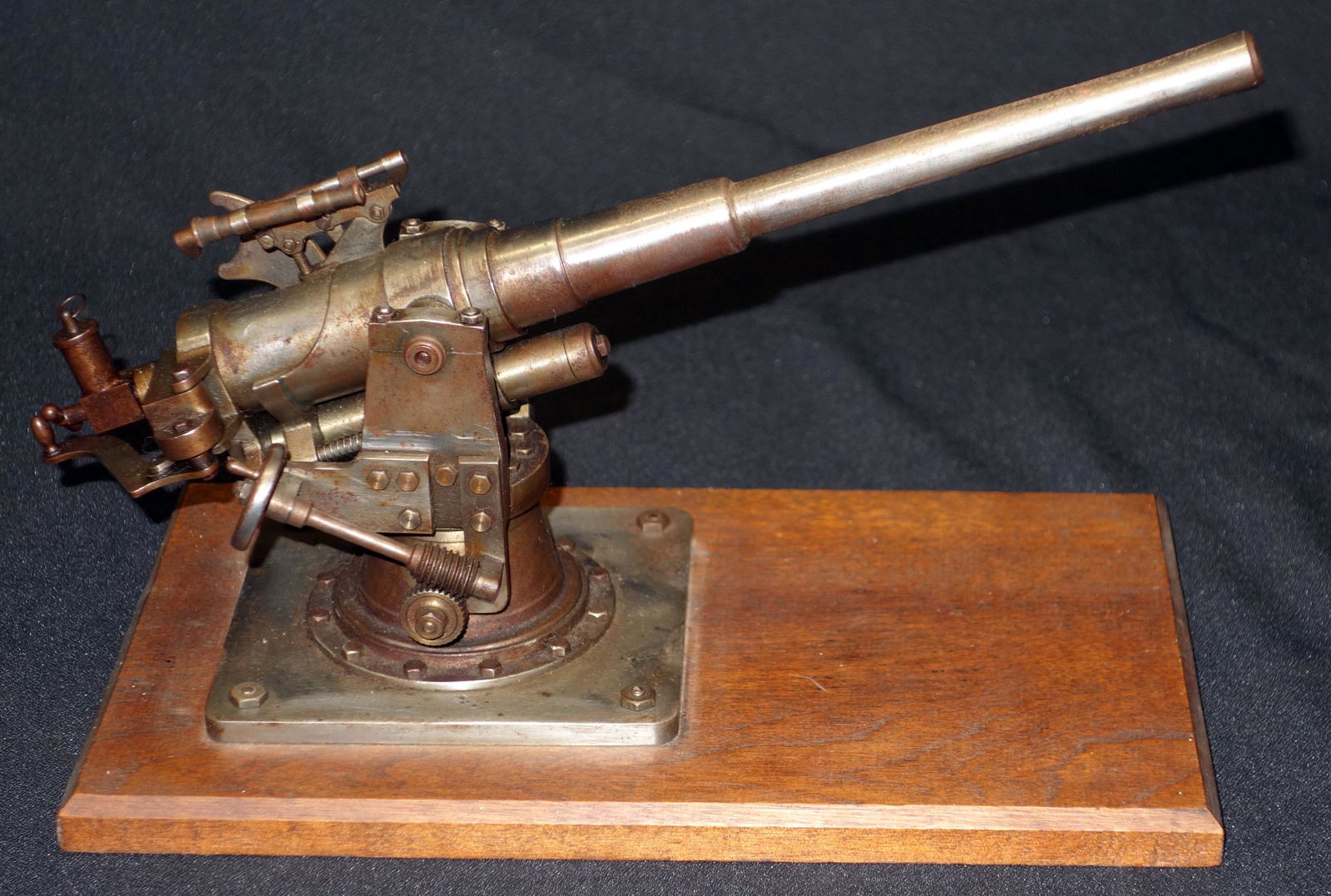 SCALE MODEL ARTILLERY Oct 19, 2019 Richard Opfer Auctioneering, Inc