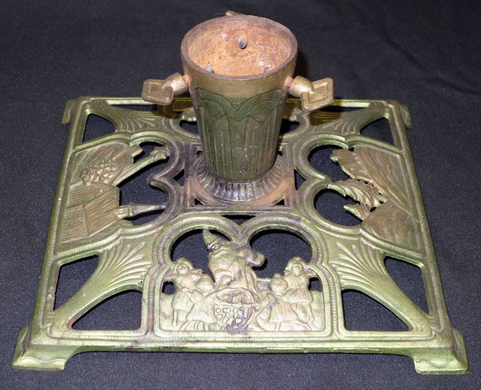 Victorian Christmas Tree Stand 