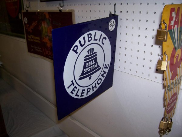 BELL SYSTEM PUBLIC TELEPHONE FLANGE SIGN - 4