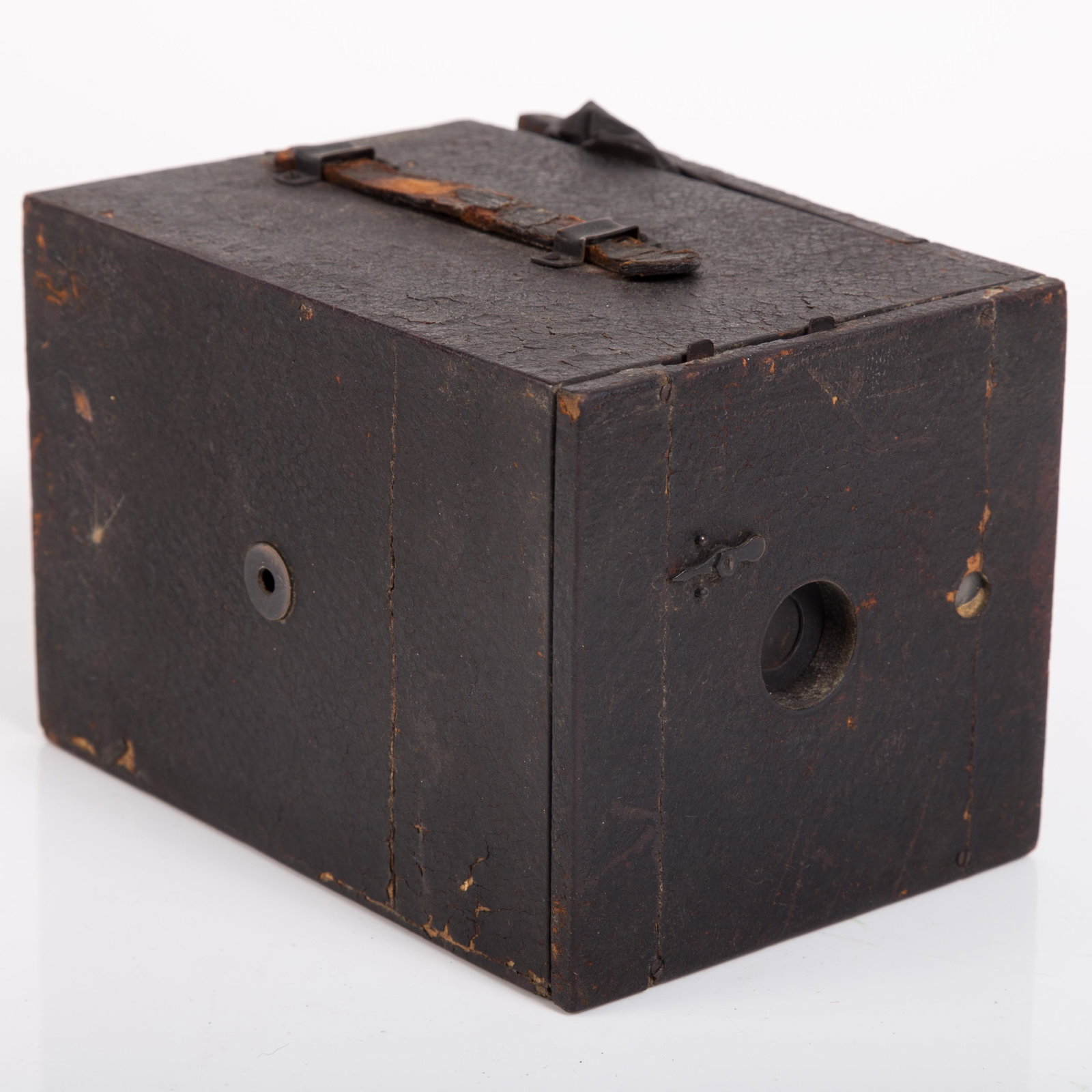 VIVE #1 CAMERA: "1897" metal label; pop-up; leather over wood; strap intact but worn; wear; L-7 1/2", G