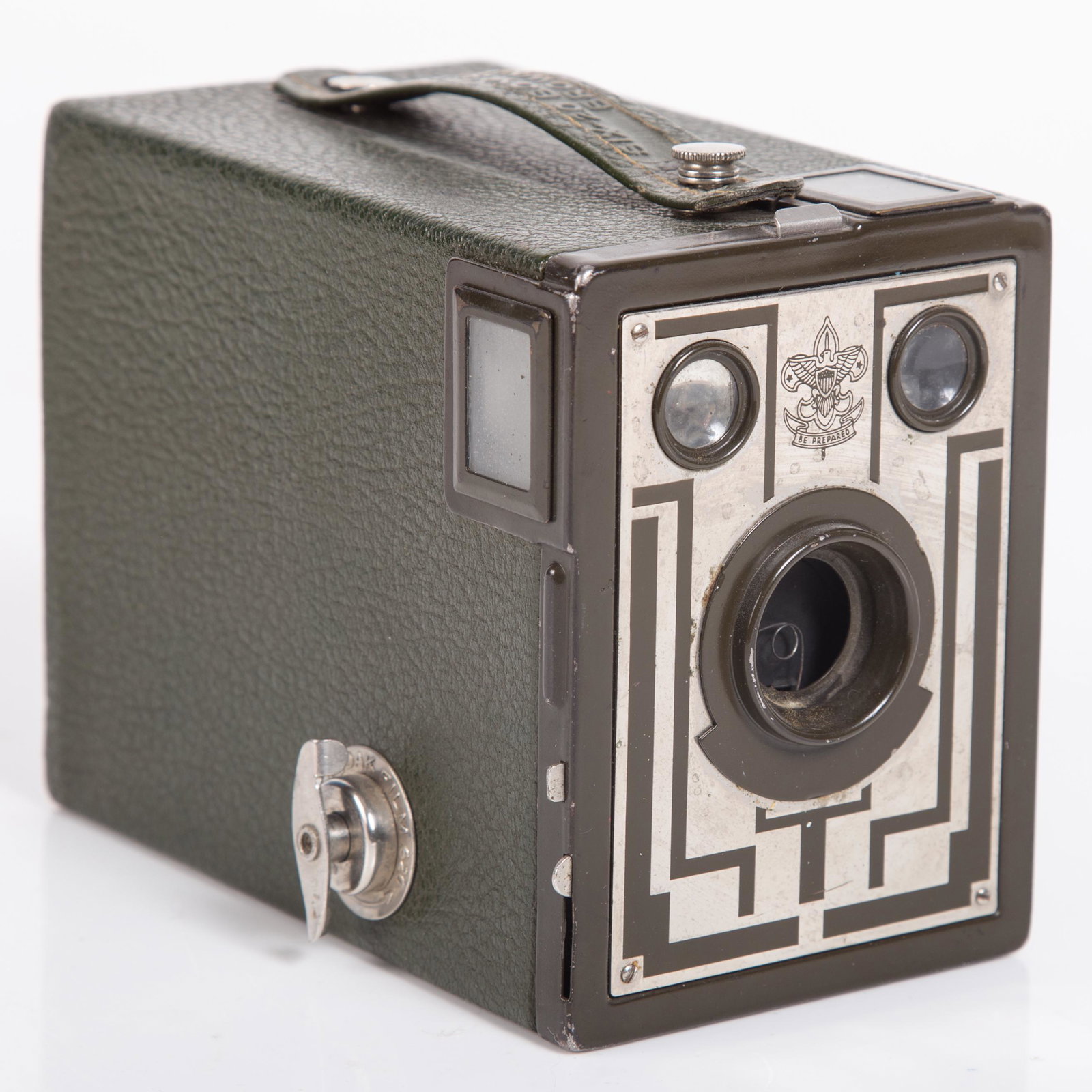 KODAK BOY SCOUT BROWNIE CAMERA: Six-20, metal front; green case; strap intact; normal wear; L-5", VG-EX