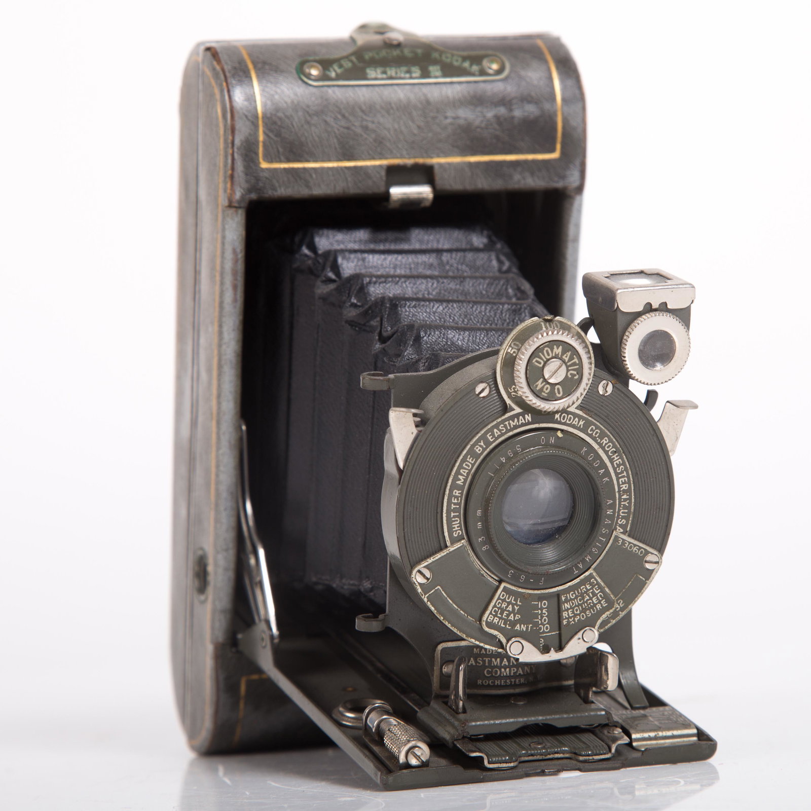 RARE KODAK VEST POCKET SERIES III: Folding camera; grey leather case; normal wear; L-5", VG-EX
