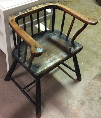ANTIQUE WINDSOR CHAIR: Period; no back; natural hole in seat; pegged construction; heavy age wear; H-26 1/2", L-22 1/2"