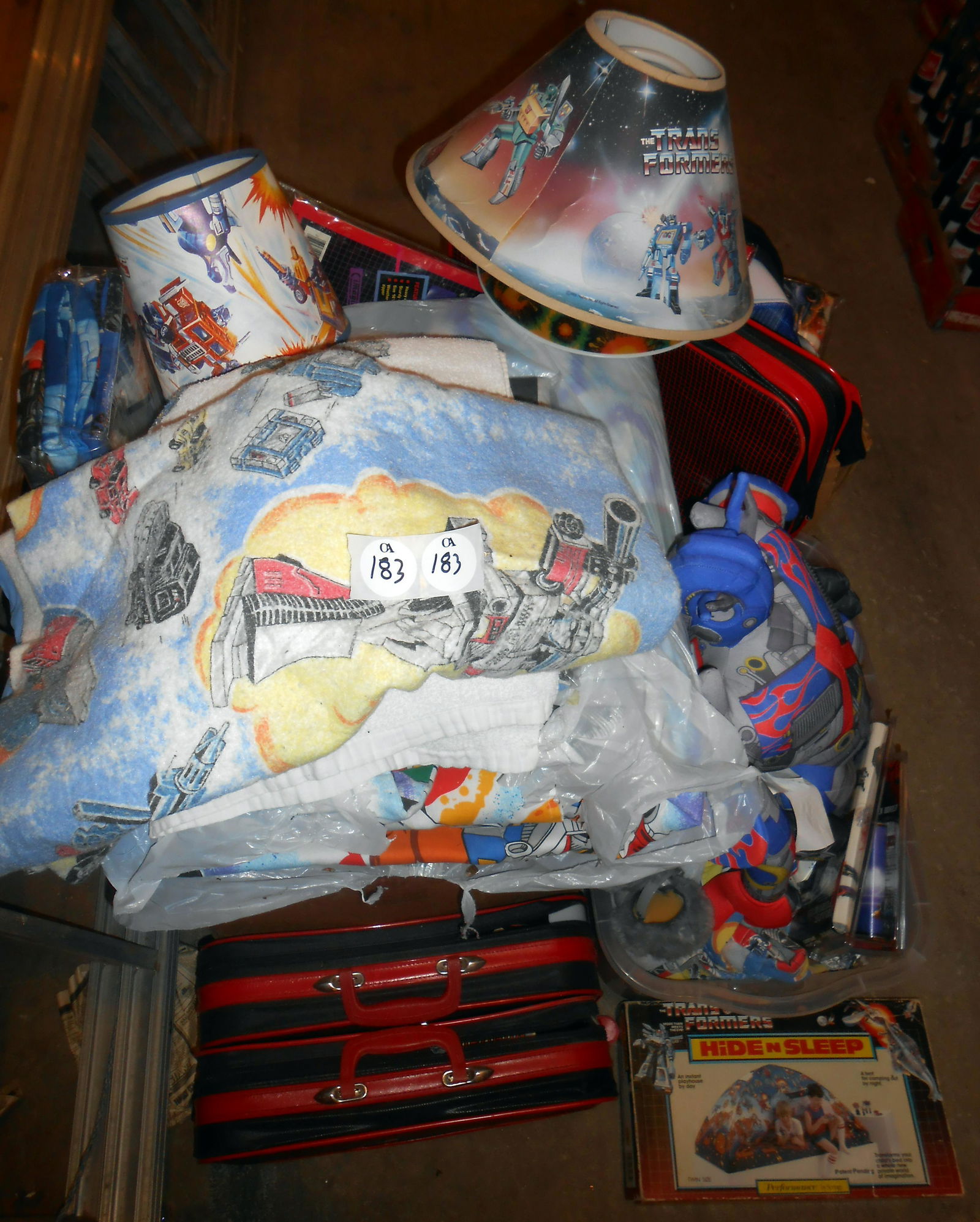 TRANSFORMERS BEDROOM AND T-SHIRTS ETC. (1 of 5)