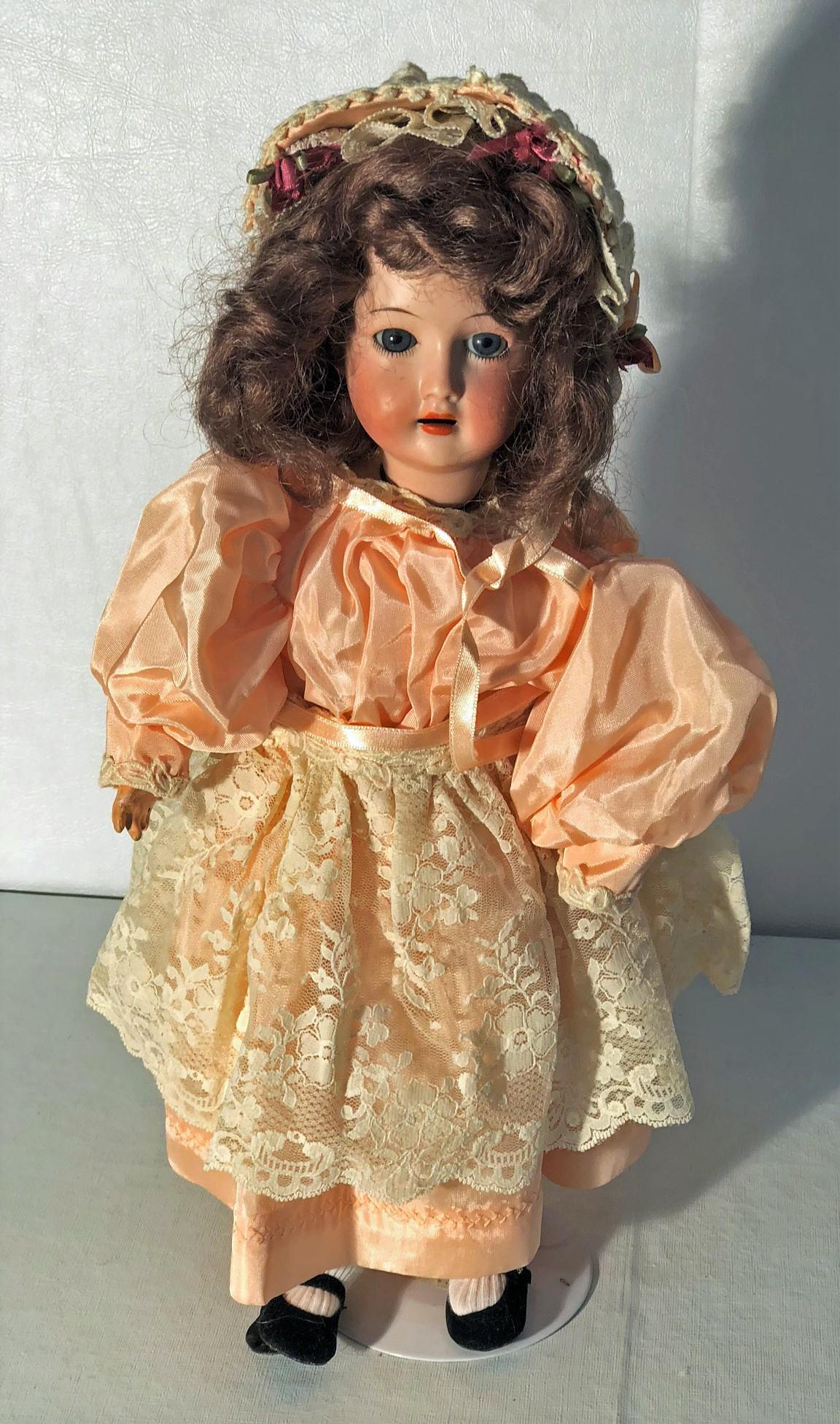 REVALO BISQUE HEAD DOLL (1 of 2)