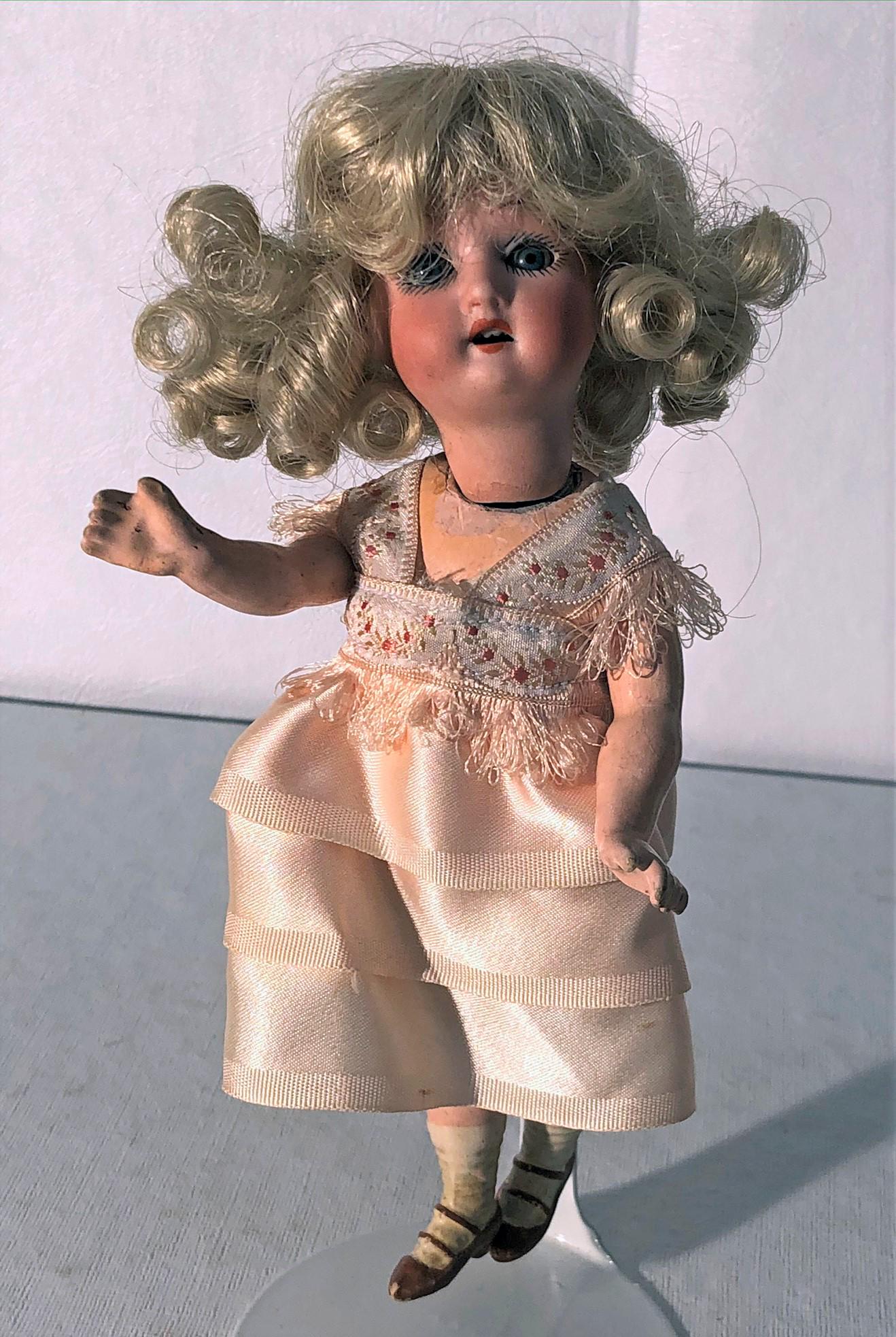 HEUBACH KOPPLESDORF BISQUE HEAD DOLL (1 of 2)