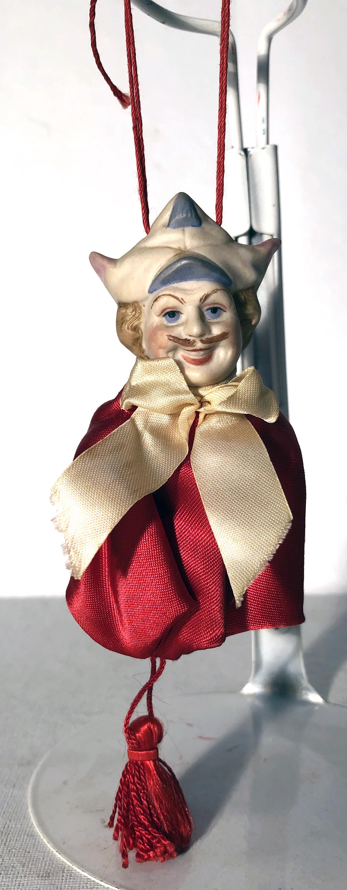 BISQUE ORNAMENT: Head: 2 1/4"; head with cape 4"; G-VG