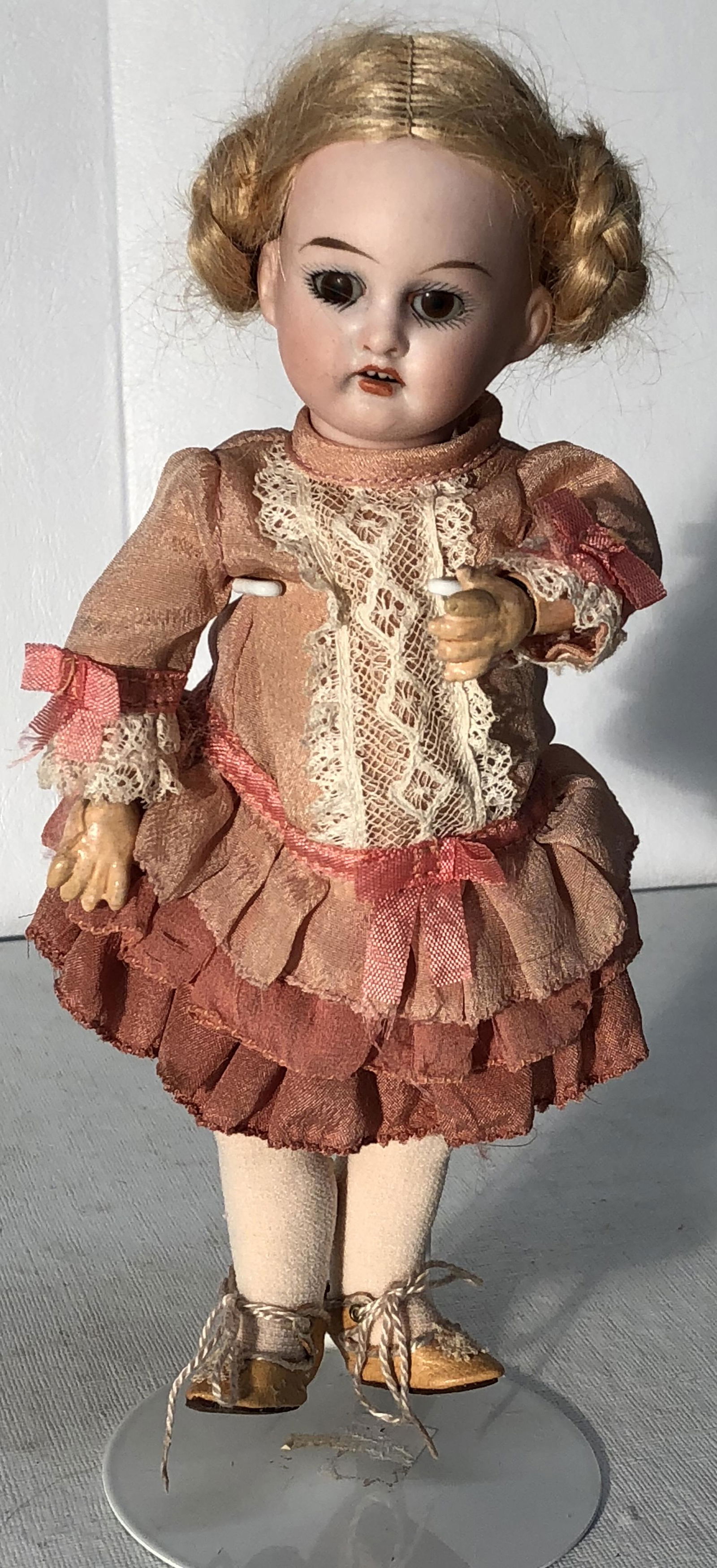 ARMAND MARSEILLE BISQUE HEAD DOLL (1 of 2)