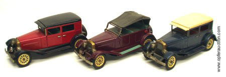 3 JAPAN TIN LITHO OLD TIMER CAR - FRICTION: LOT OF (3) JAPANESE TIN LITHO OLD TIMER CAR - Friction, (1) has retractable cloth roof top; overall minimal wear with some scrapes, dents, flaking & discoloration; L-10", G-VG