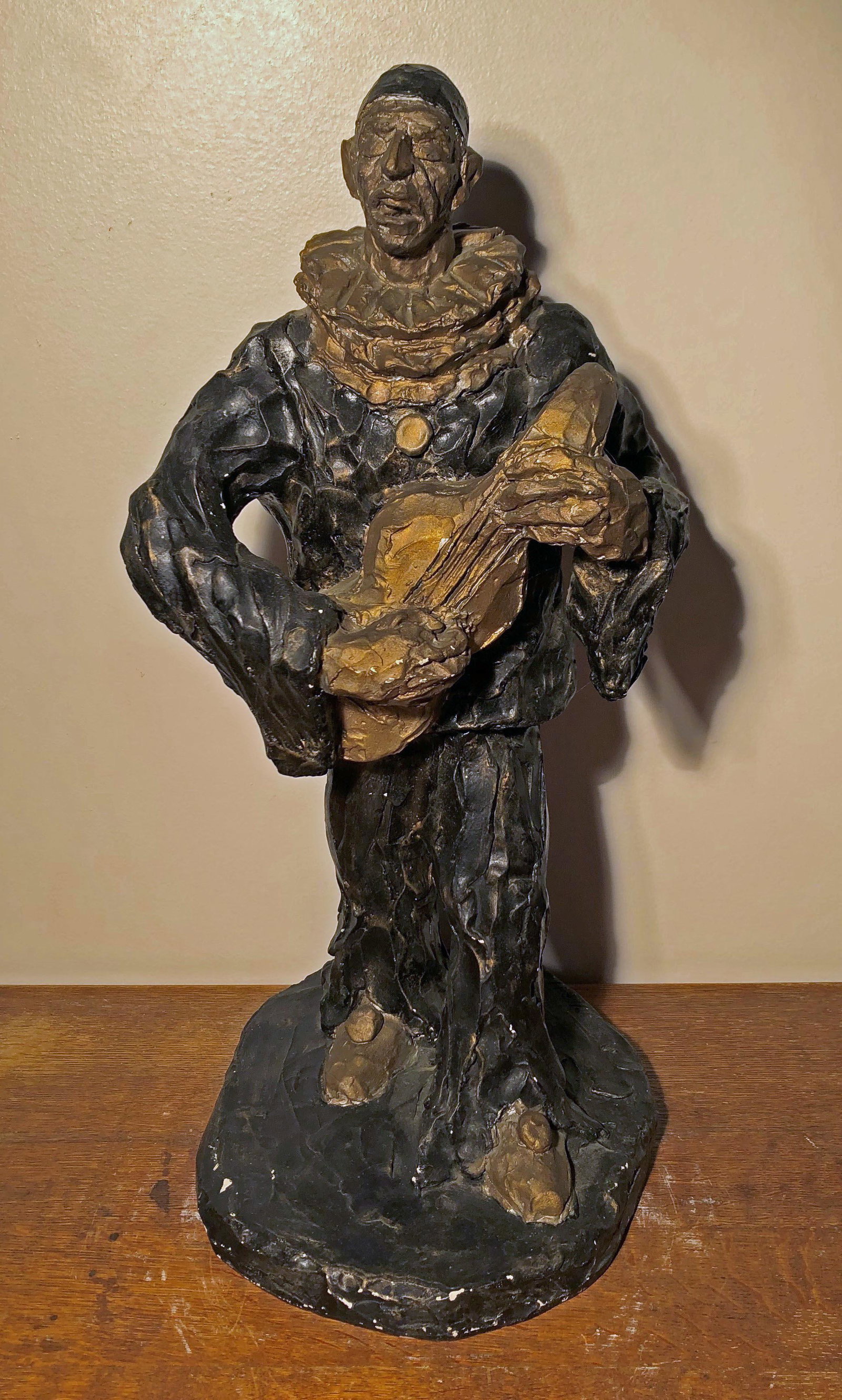 AGNES YARNALL PLASTER CLOWN SCULPTURE: Sculpture signed on back of base H-16.5" W-18"