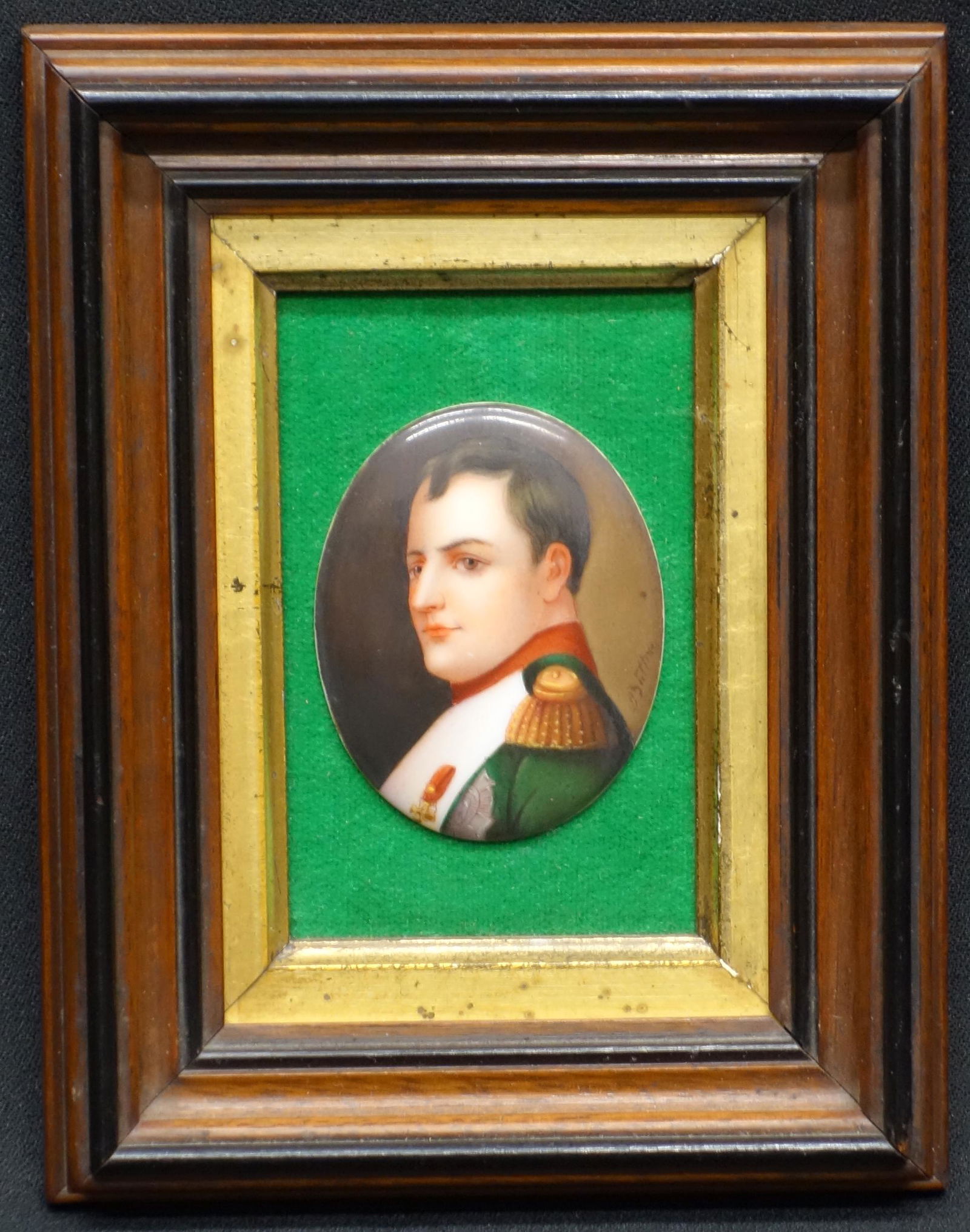 NAPOLEON MINIATURE PORCELAIN (1 of 1)