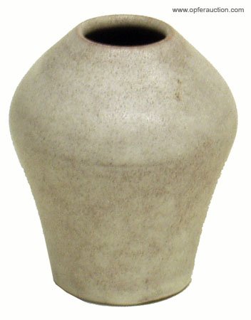 HANNA TUTT POTTERY VASE: HANNA TUTT POTTERY VASE - Arts & Crafts, Marblehead; incised H.T. in Marblehead incised oval on bottom; H-3", VG-EX