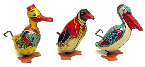 CHEIN PELICAN, DUCK, PENGUIN: CHEIN PELICAN, DUCK & PENGUIN - Litho tin; mechanical; working; normal wear and scratches; H-4", G